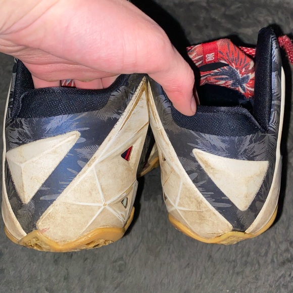 Nike Lebron 11 Independence Day - Picture 5 of 5